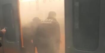 Esenler’de metrodan dumanlar yükseldi, yolcular tahliye edildi