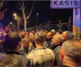 Esenler'de CHP ve AK Parti Arasında Bayrak Krizi Yaşandı